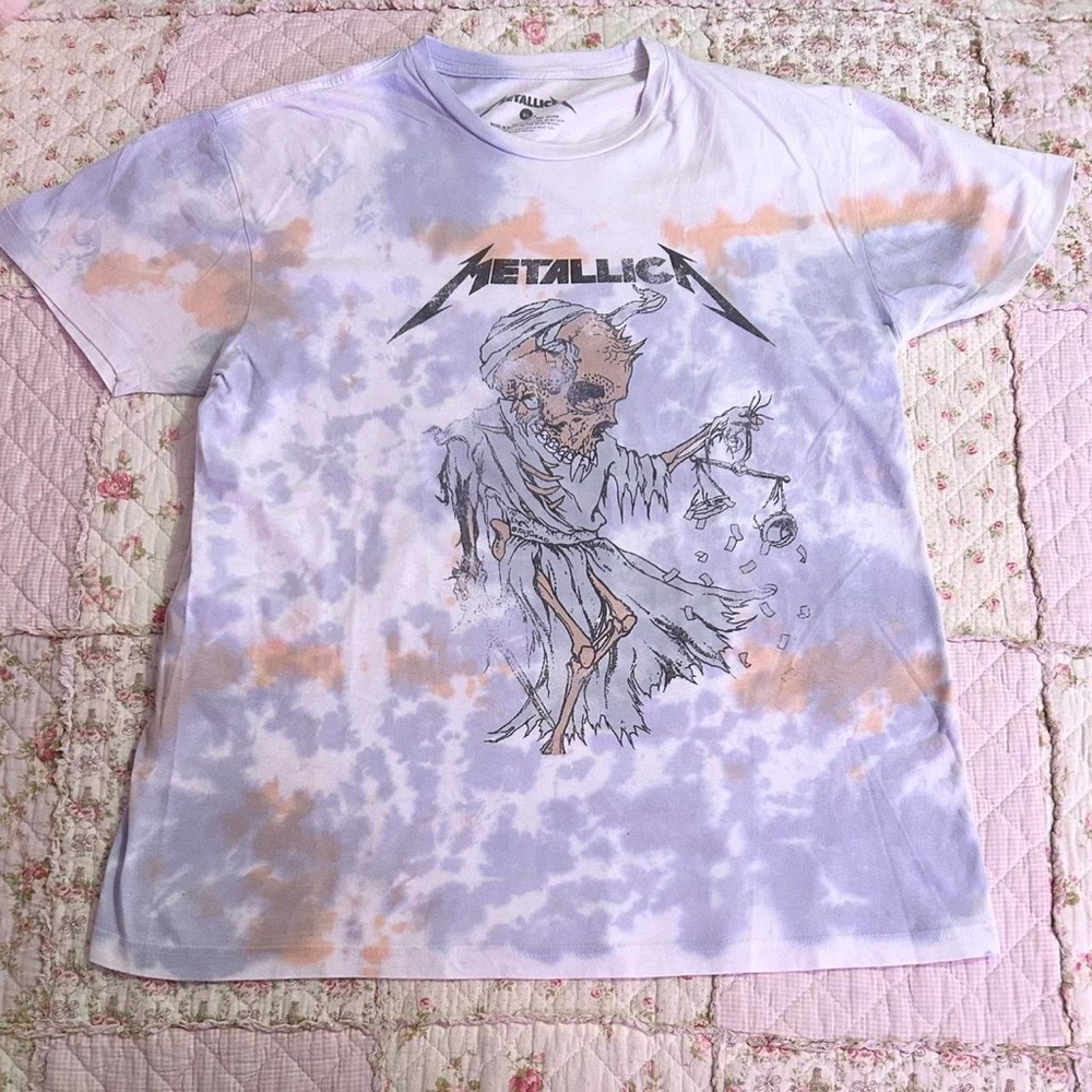 ✿ super cutesy pastel Metallica t-shirt from Hot Topic!!